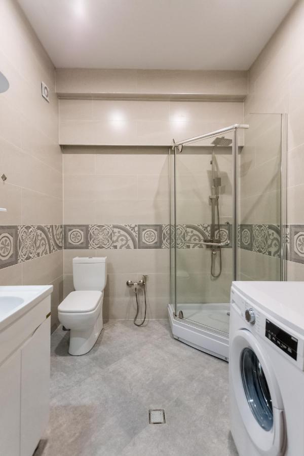 Apartment In The City Center Lll Tbilisi Bagian luar foto