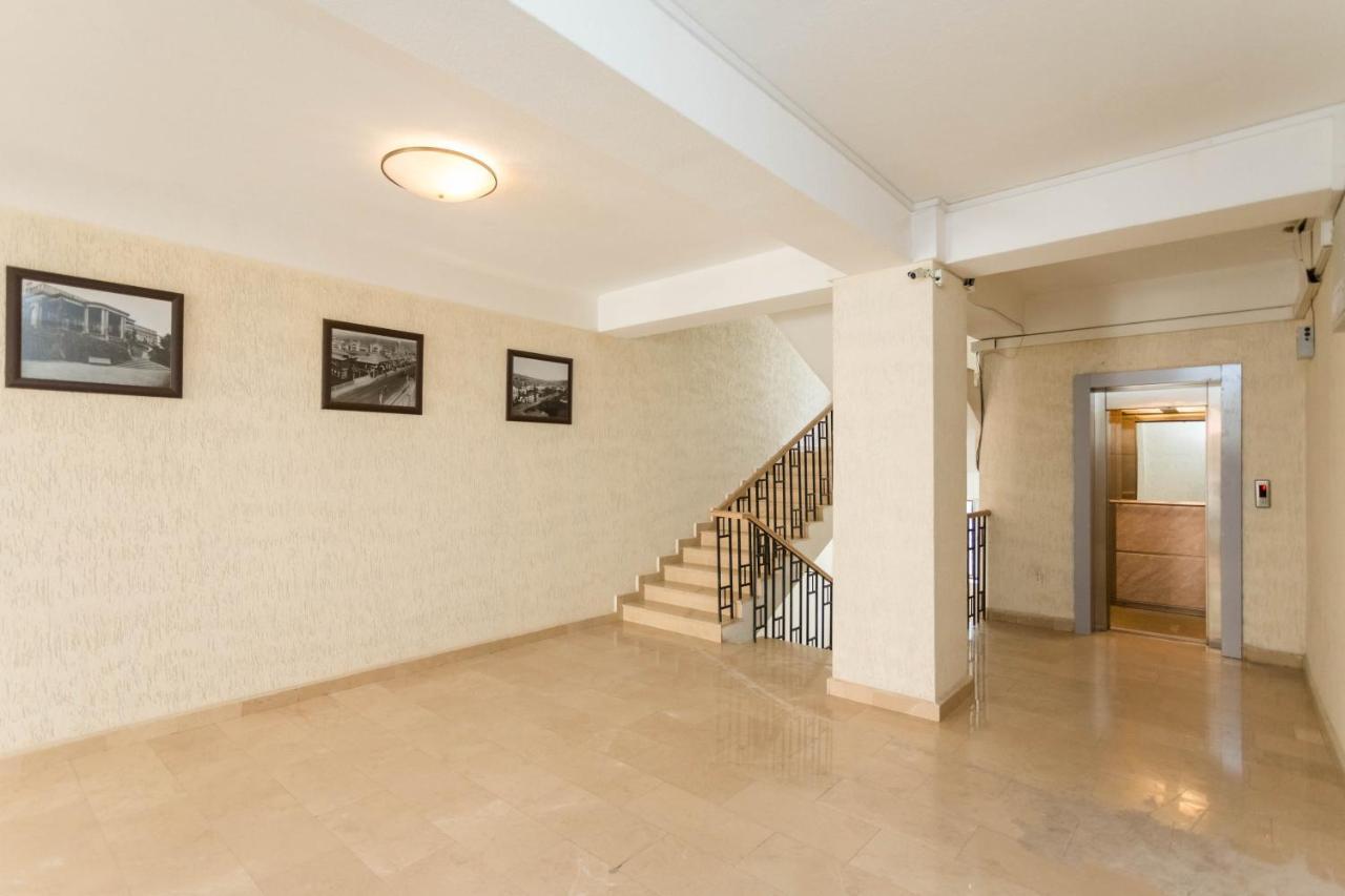 Apartment In The City Center Lll Tbilisi Bagian luar foto